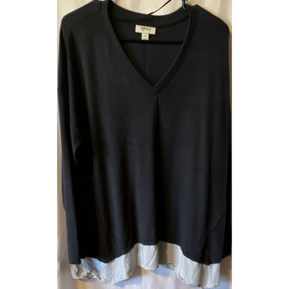 Style&co. 1X Gray Knit Pullover Sweater V-Neck Long Sleeve Striped Hem